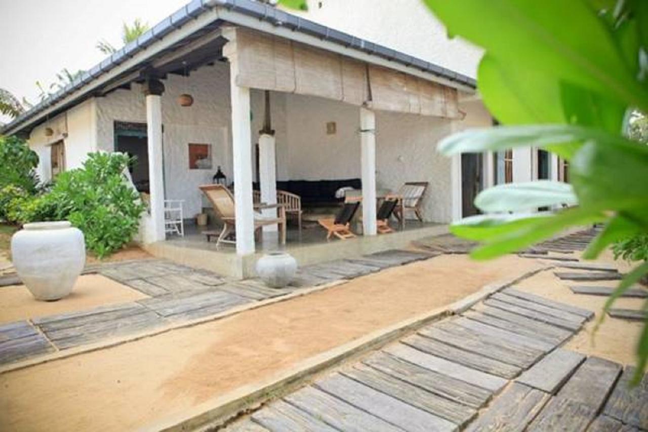 Coco Mari Villa Hikkaduwa Bagian luar foto
