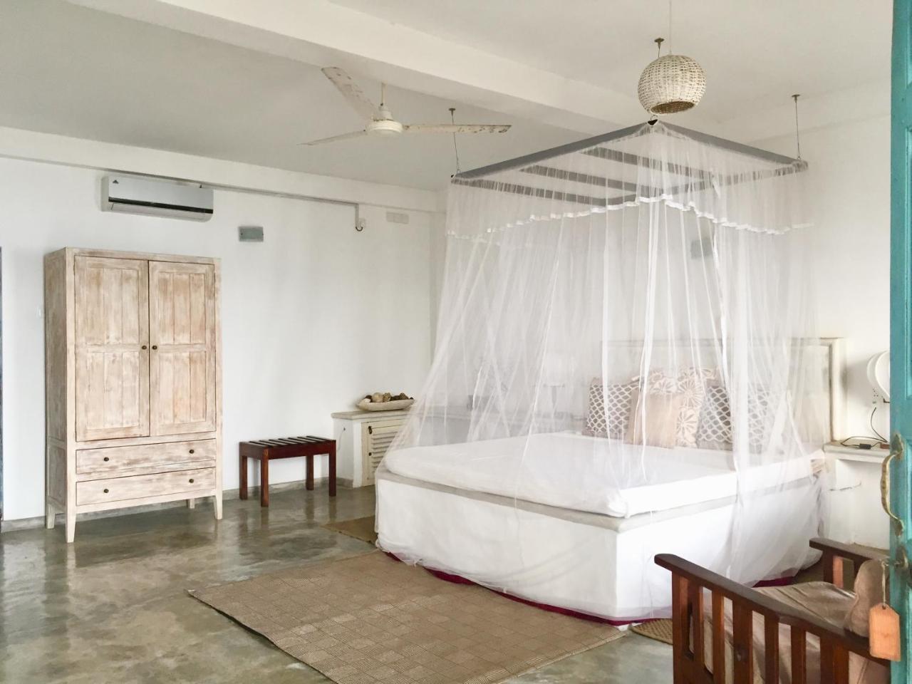 Coco Mari Villa Hikkaduwa Bagian luar foto